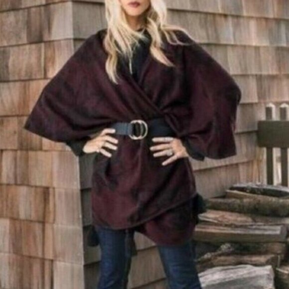 RAJ Poncho Wrap Women's Size O/S Burgundy Navy Chevron Ruana Open Front Western - Picture 2 of 8